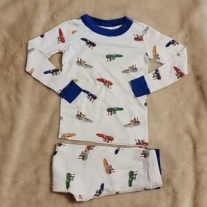 HANNA ANDERSSON 2-PIECE WHITE SNOWMOBILE PAJAMAS, SIZE 4 - 100% ORGANIC COTTON